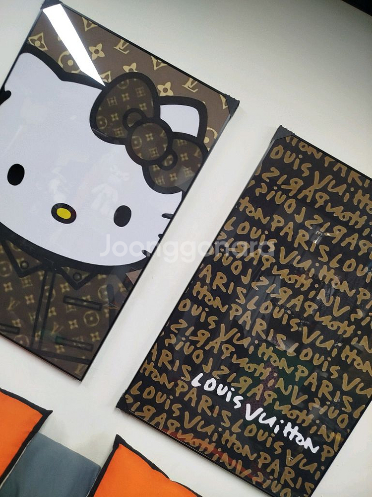 헬로키티 루이비통그림 루이비통액자 캐릭터 대형 그림 액자 팝아트 인테리어소품 인테리어액자 명품그림 가방 지갑 키티--5