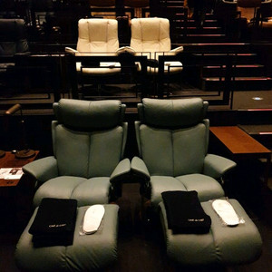 cgv스트레스리스 1+1 쿠폰입니다.