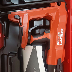 힐티 BX4-22 콘크리트타정기팝니다.