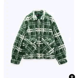 자라 ZARA 부클 자켓 뽀글이 점퍼 그린 크림색 체크