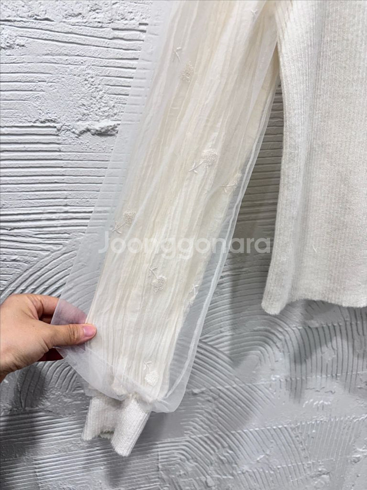 (11/9업뎃) 에고이스트 아이보리 쉬폰소매 니트--2