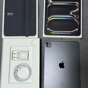 아이패드 프로 11인치 M4 256GB +정품스마트폴리오