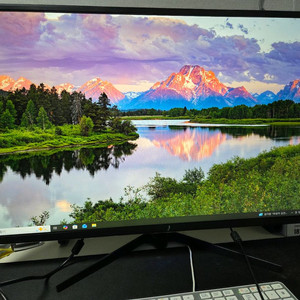 주연테크 32인치 QHD 슬림베젤 모니터