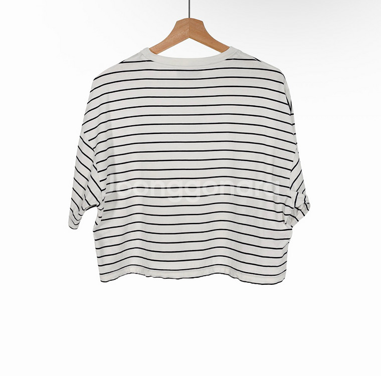 [M] 미우미우 여성 자수 로고 스트라이프 크롭 반팔 티셔츠 아이보리--2