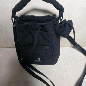 캉골 퀄트 블랙 크로스백