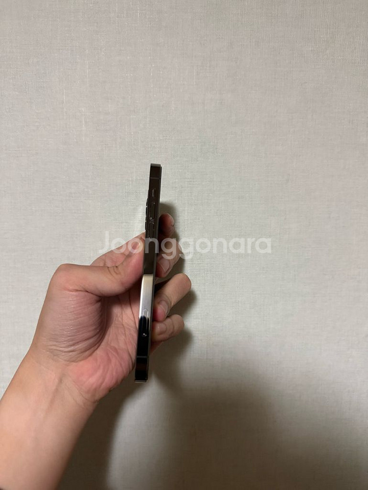 아이폰12프로 128기가 자급제 블랙 팝니다--1