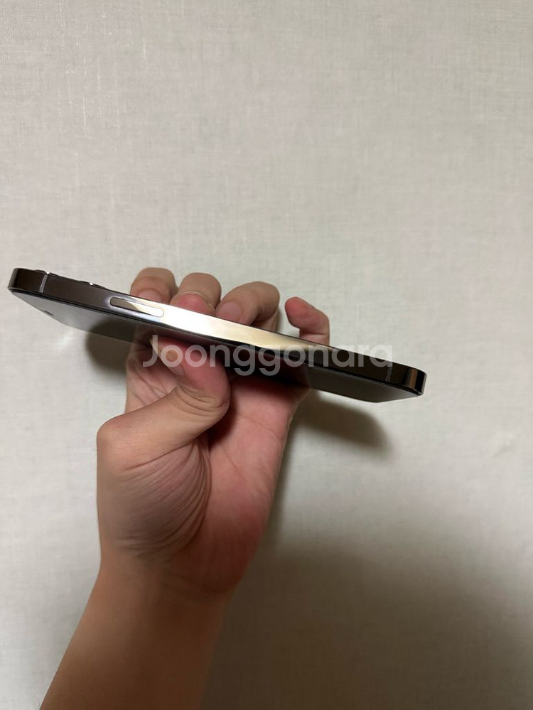 아이폰12프로 128기가 자급제 블랙 팝니다--3