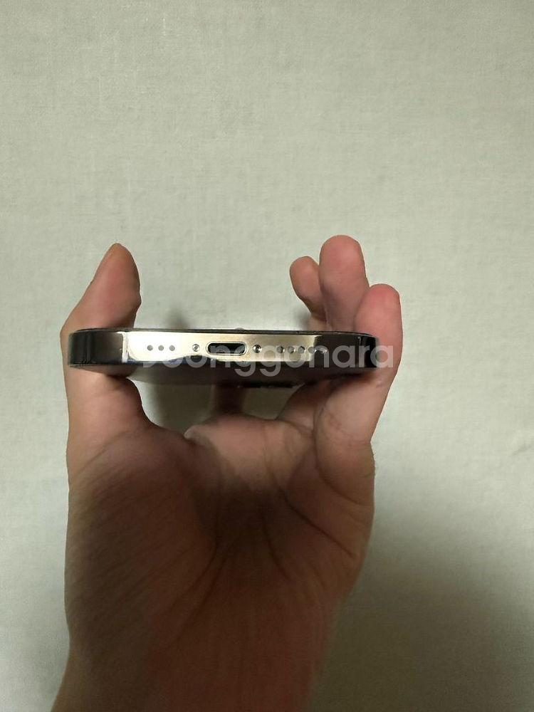 아이폰12프로 128기가 자급제 블랙 팝니다--2