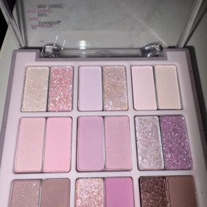 데이지크 아이섀도우 팔레트 베리 스무디