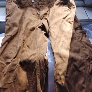 남성용 카고팬츠, 원단 좋은 조금 넓은사이즈의 일자형 면단바지겸 조금스판 판매합니다. 사이즈34추정