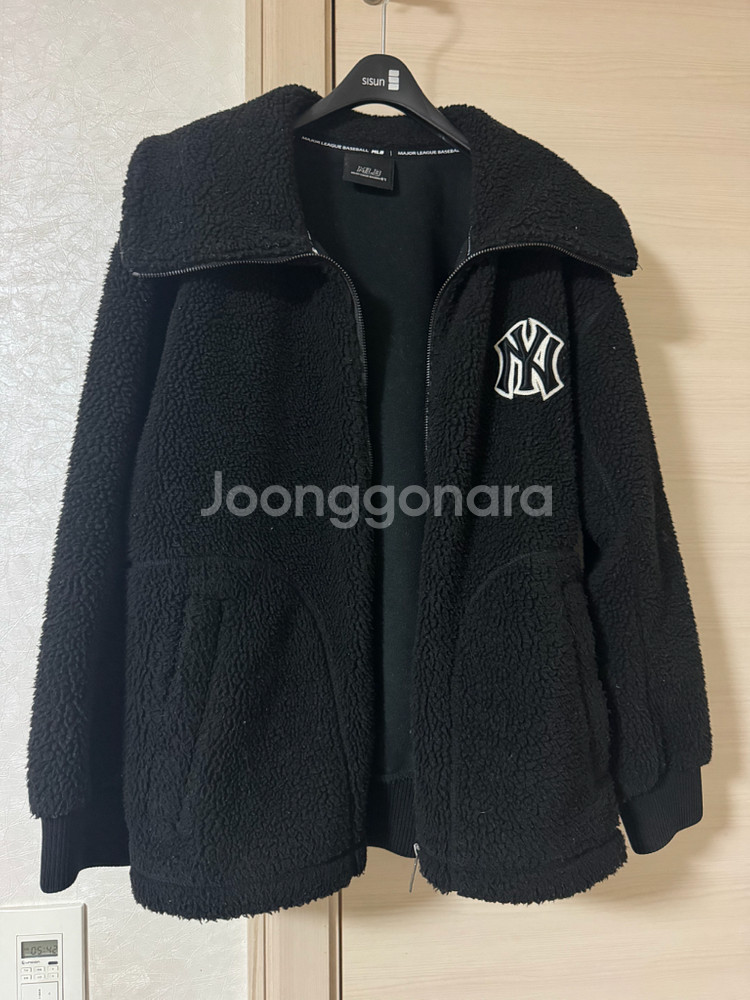 mlb 뽀글이 양털 자켓 s사이즈--1