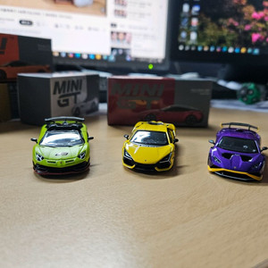 삽니다 1/18 다이캐스트