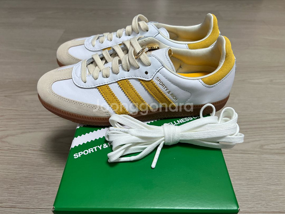아디다스 스포티 앤 리치 삼바 화이트 골드 225 판매--1