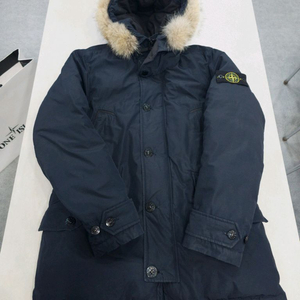 스톤아일랜드 크링클랩스 패딩 점퍼 L(100size) 16F