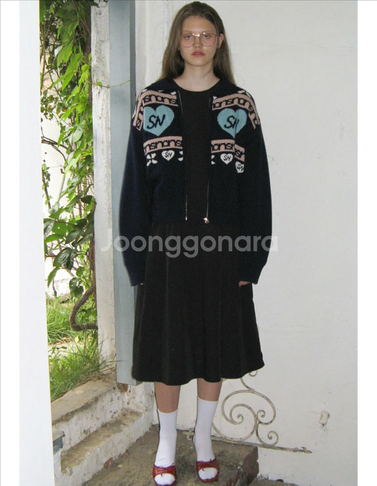 시눈 하트 로고 니트 집업--1