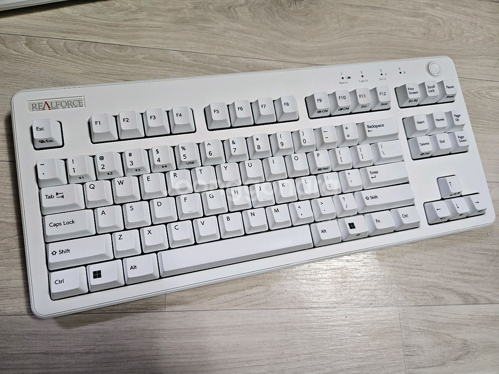 리얼포스 R3 TKL 화이트 저소음 45g 균등 토프레 무접점키보드--2