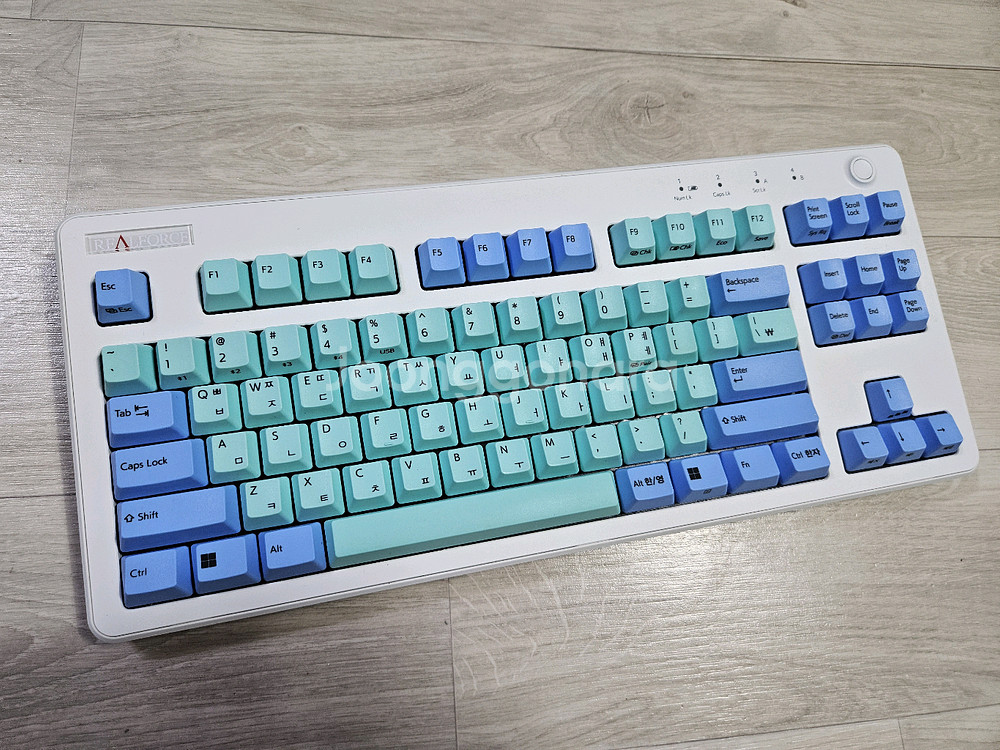 리얼포스 R3 TKL 민트블루 저소음 30g 균등 토프레 무접점키보드--3