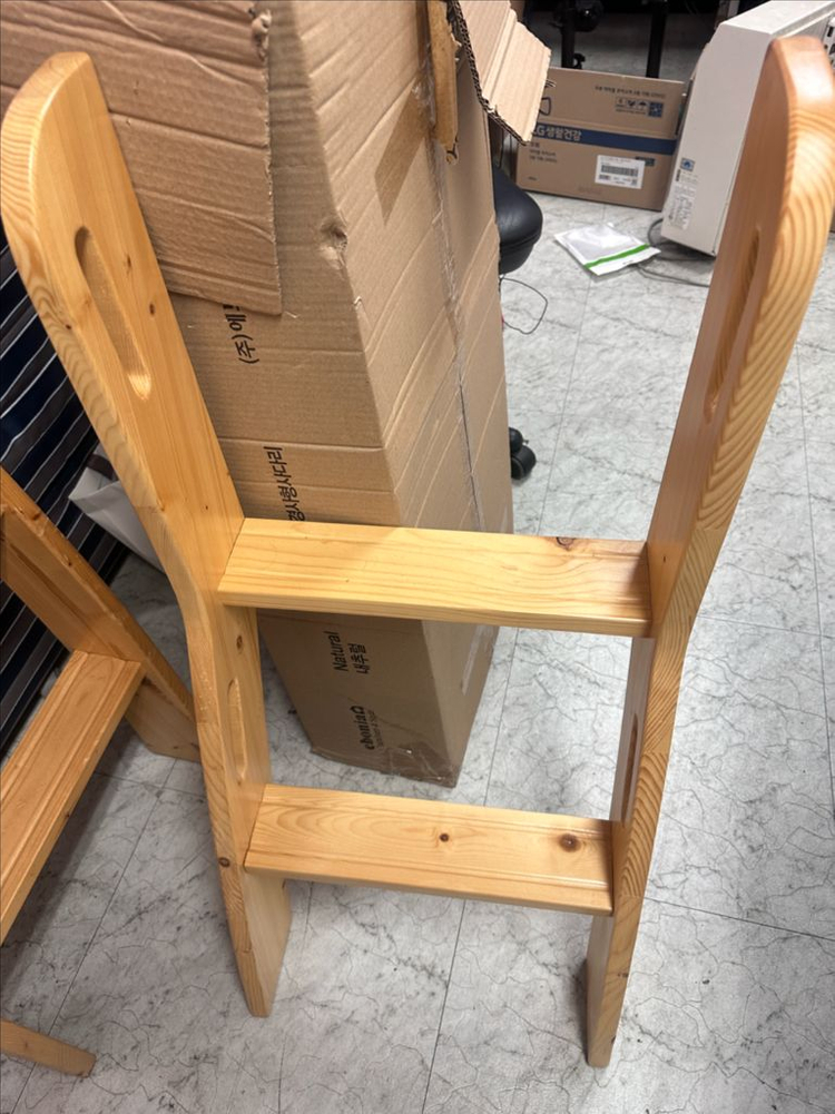 원목 4단 선반장 이미지