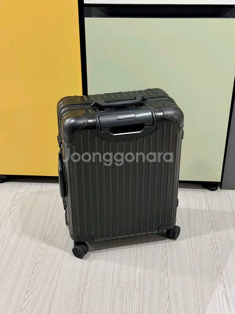 리모와 오리지널 블랙 캐빈플러스--2