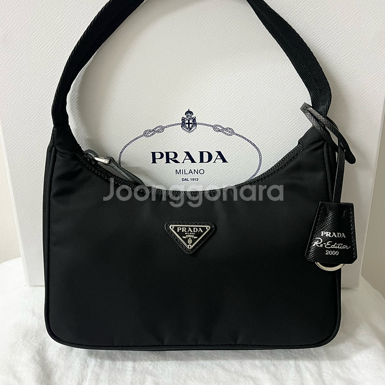 [S급/풀박스] 프라다 2000 리에디션 테수토 호보백 가방 블랙--1