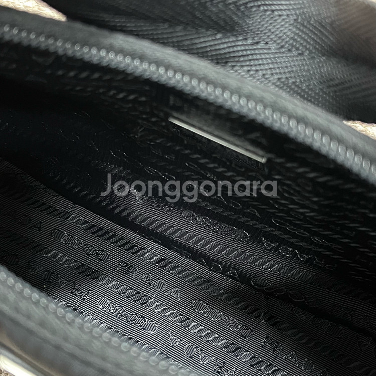 [S급/풀박스] 프라다 2000 리에디션 테수토 호보백 가방 블랙--7