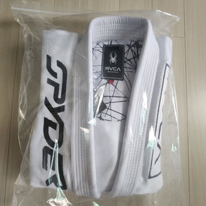 스파이더 x RVCA 주짓수 도복 화이트 A1 주짓수 도복 A1