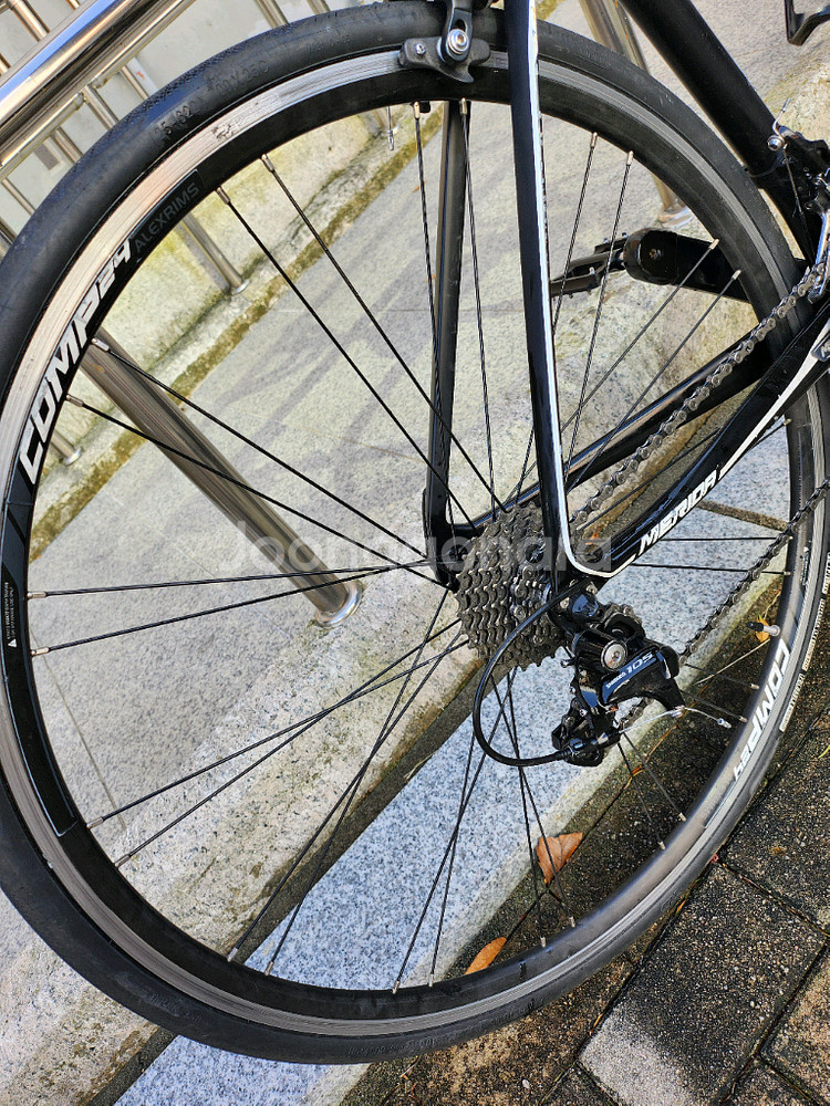 메리다 스컬트라 4000 카본 로드자전거--4