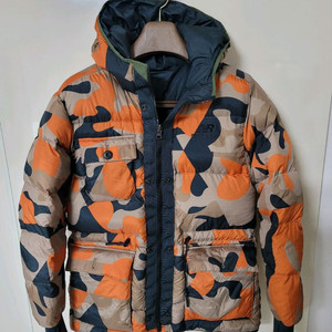 뉴발란스 카모 리버시블 구스다운 야상형 패딩 90표기 95정사이즈 상태극상