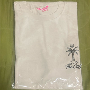 제주도 더클리프 티셔츠(새것)