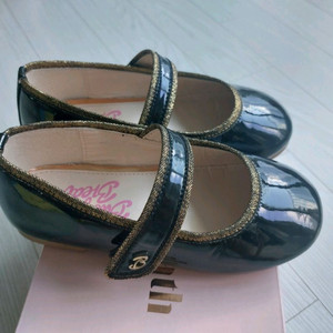 베이비브레스 구두 190 사이즈 골드블랙 29000원