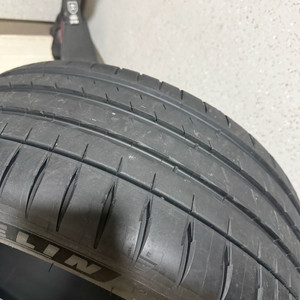 245 40 20 미쉐린 ps4s 신품 1개