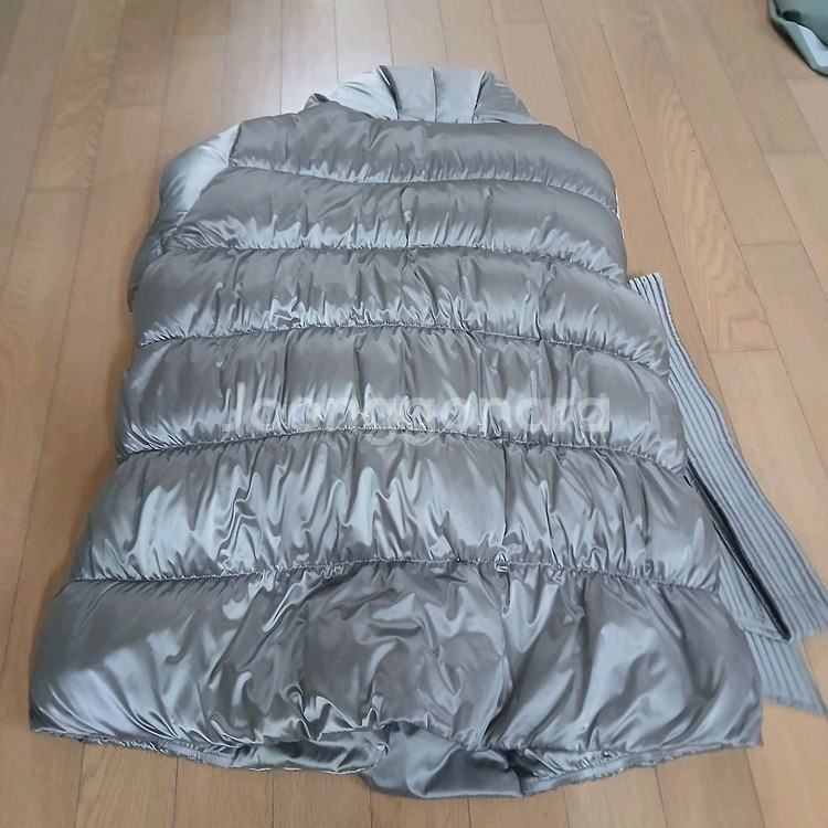 몽또또 실버 하프 패딩 싸이즈 40--1
