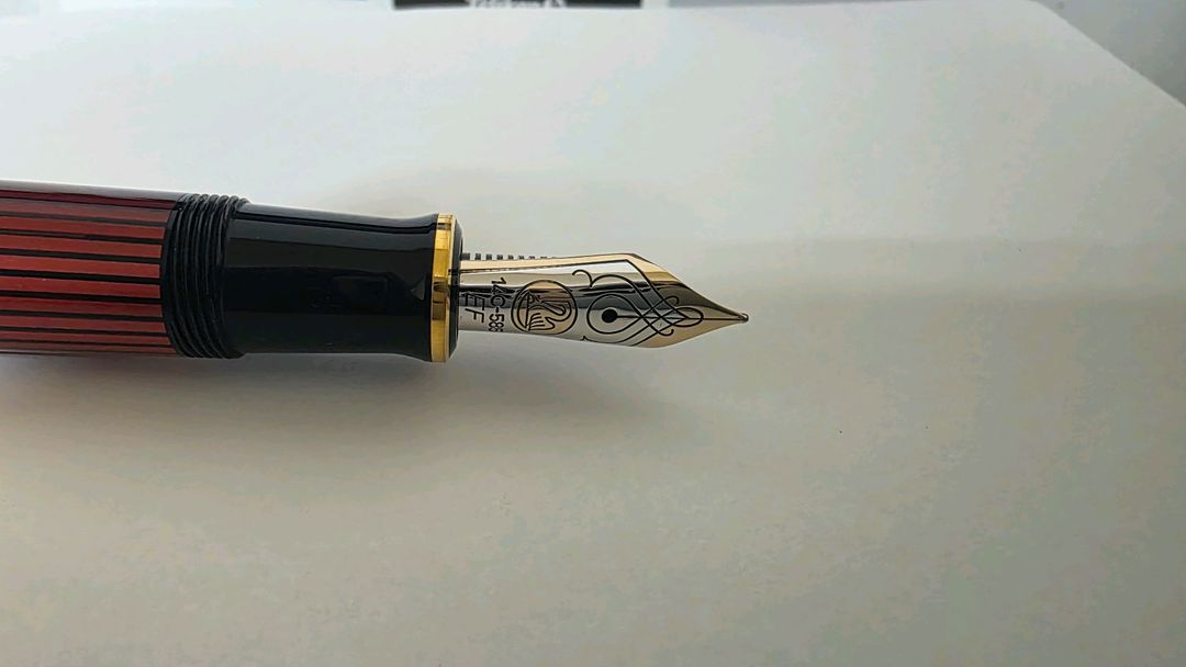 펠리칸 M600 레드 스트라이프 만년필--0