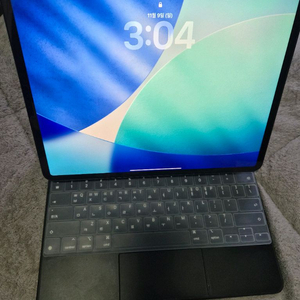 아이패드 프로 12.9 4세대 셀룰러 512GB + 정품 매직키보드 + 정품 애플펜슬 2세대 판매 합니다