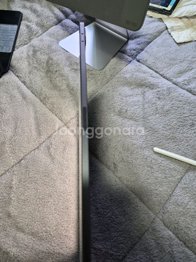 아이패드 프로 12.9 4세대 셀룰러 512GB + 정품 매직키보드 + 정품 애플펜슬 2세대 판매 합니다--6