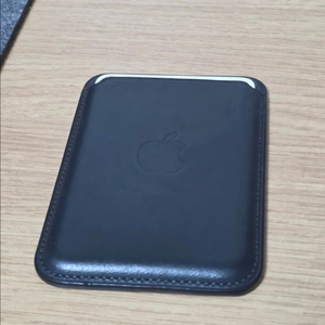 애플 정품 가죽 카드지갑 (2세대)