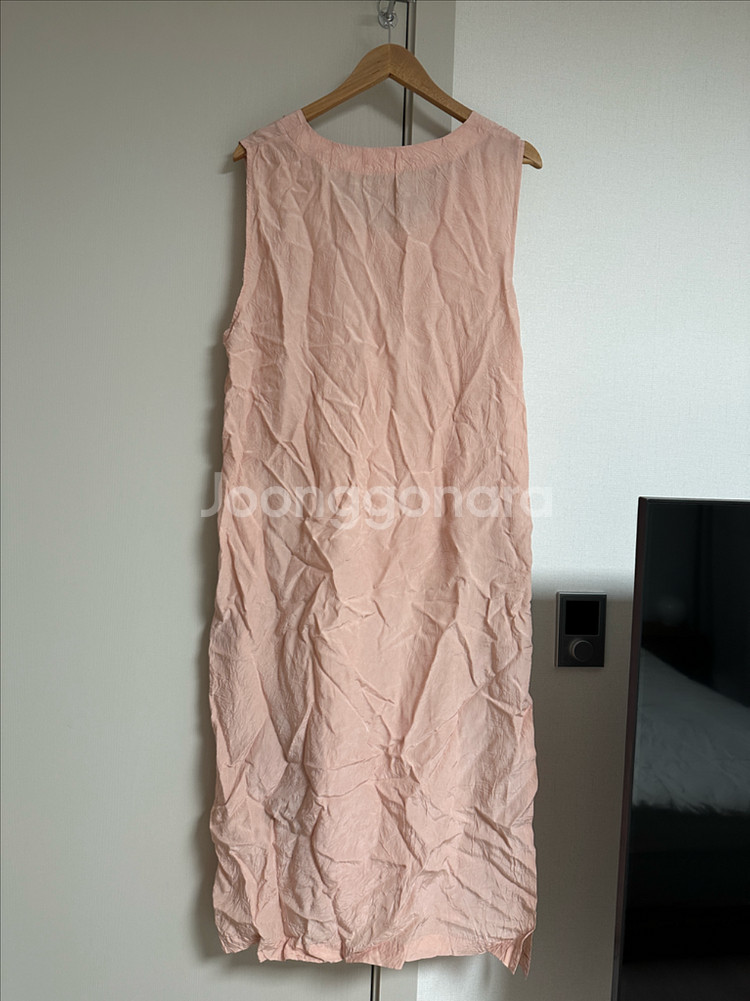 유노이아 크리즈 슬리브리스 드레스--7