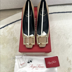 로저비비에 트럼펫 펌프스 37 에토프