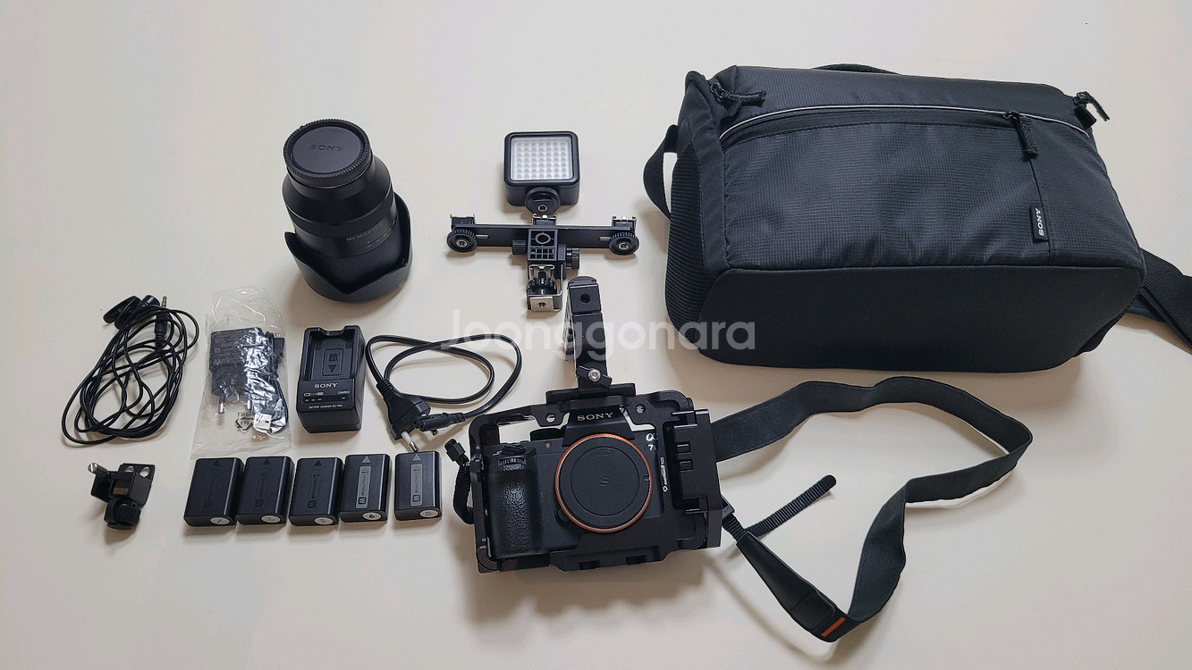 소니 A7S2 풀세트 FE 24-240 렌즈 포함--0