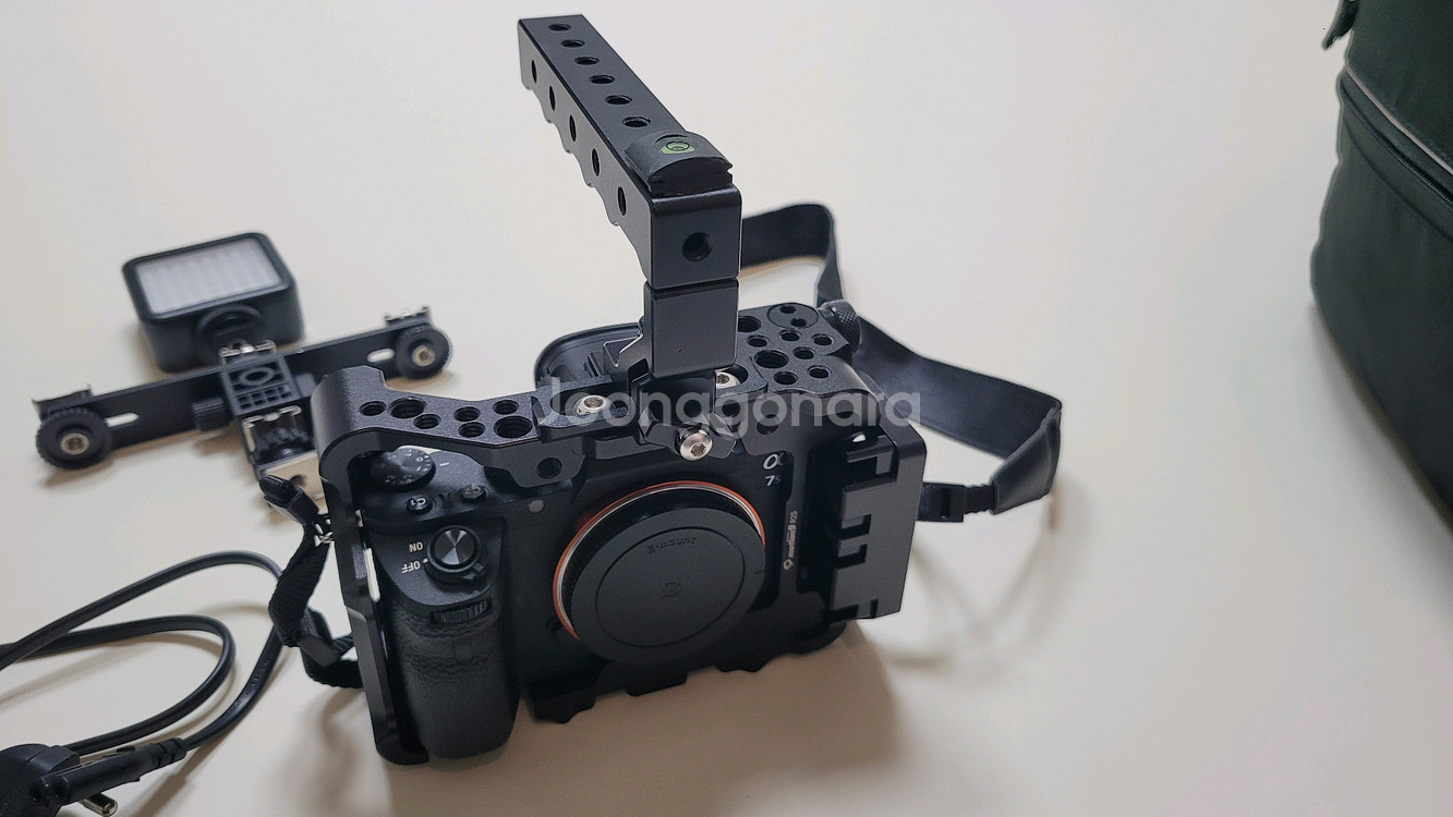 소니 A7S2 풀세트 FE 24-240 렌즈 포함--1