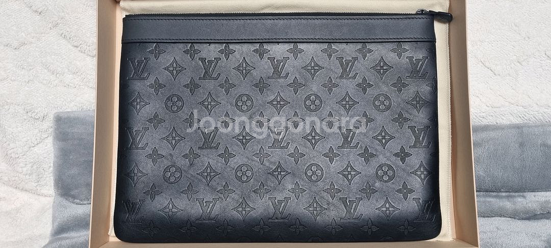 루이비통 디스커버리 클러치--1