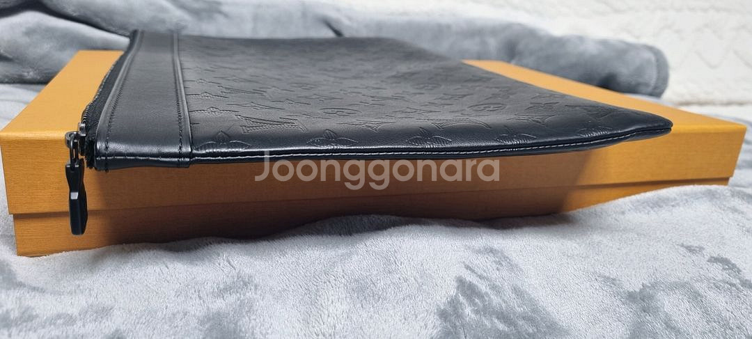 루이비통 디스커버리 클러치--3