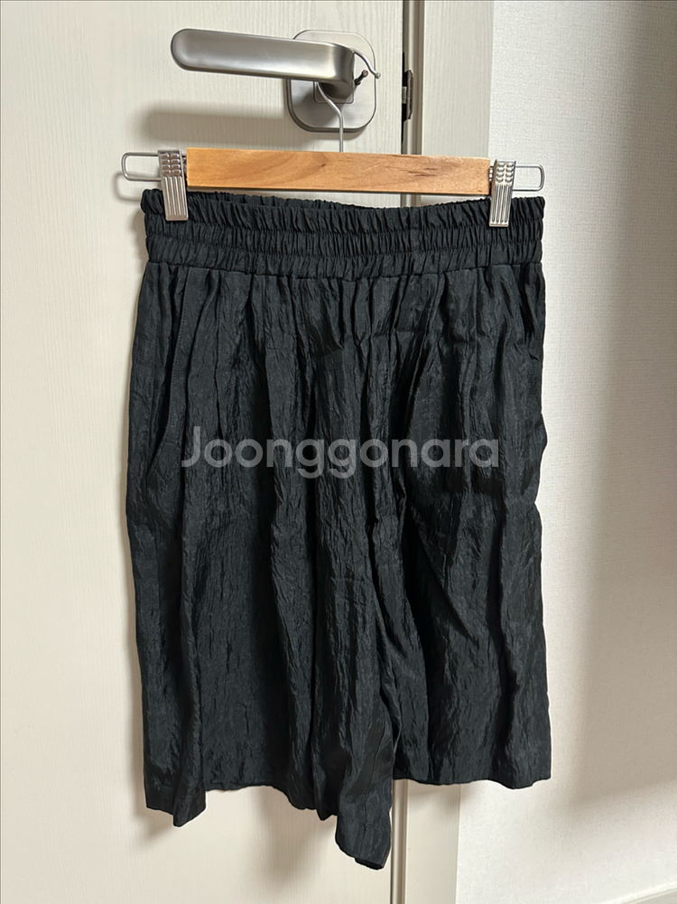 유노이아 아세테이트 쇼츠 팬츠--5