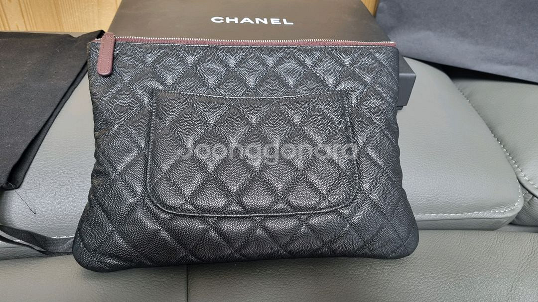 샤넬 뉴미디움 케비어 클러치--2