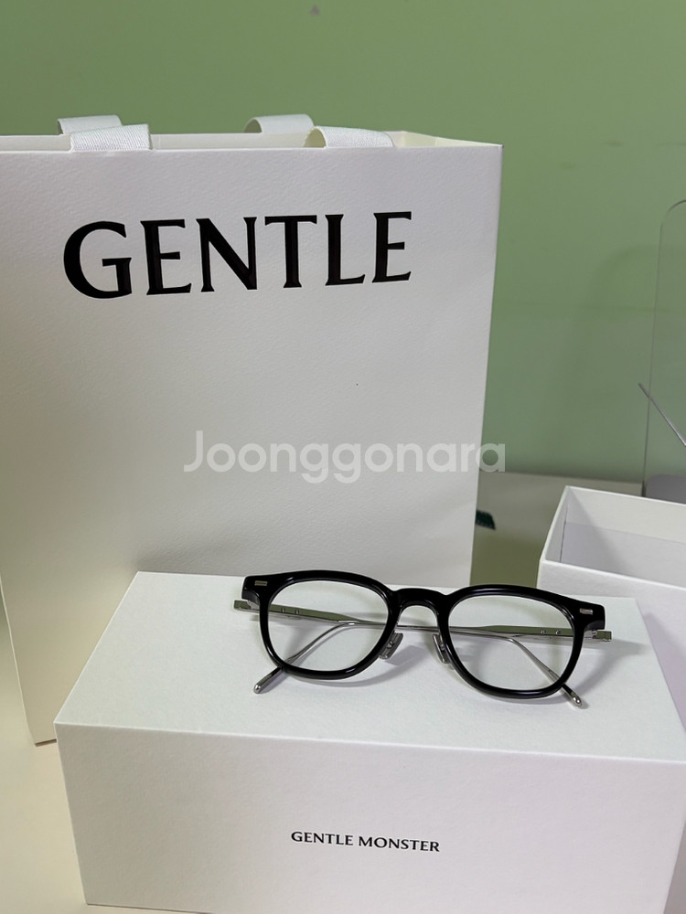 [S급] 젠틀몬스터 룸01 안경--0