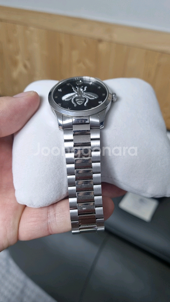 구찌 꿀벌 은장 메탈 시계--2