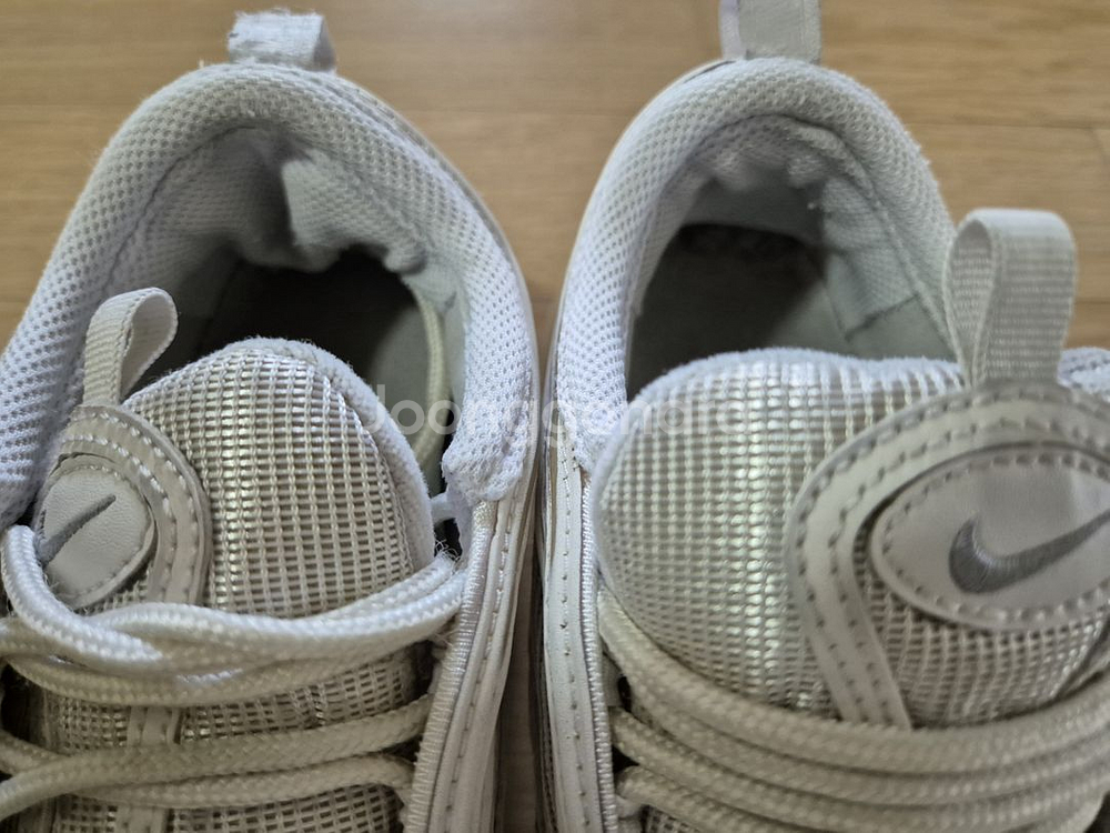 나이키 에어맥스97 트리플화이트 260사이즈(택포)--2