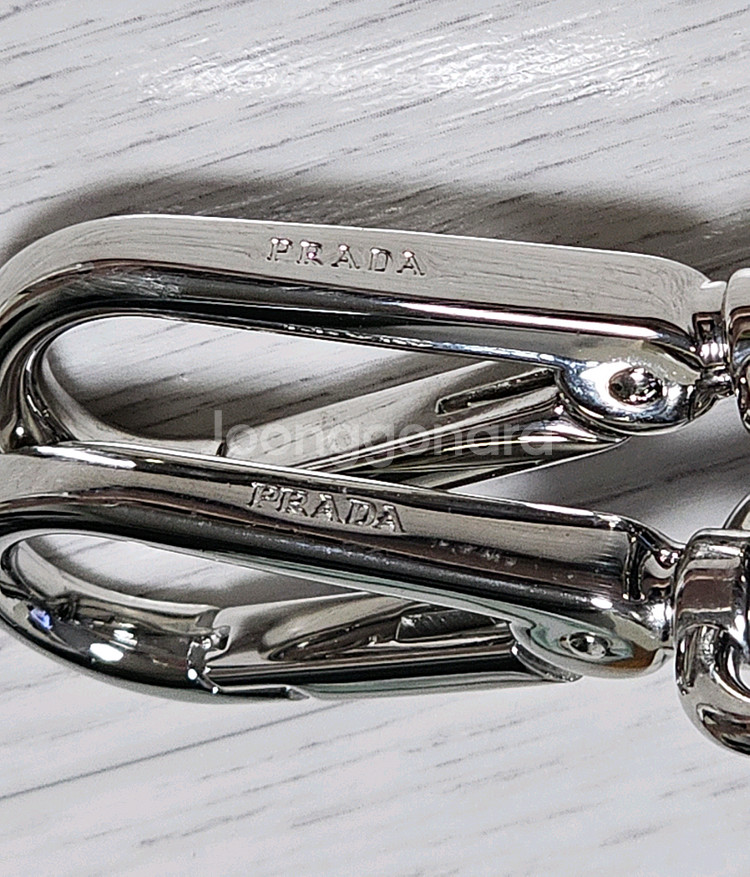 미사용 정품 프라다(1BC145) 숄더가방 은장 스트랩 (가방끈)--6