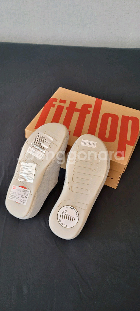 새상품)핏플랍 슬리퍼 (UK4 사이즈)--2