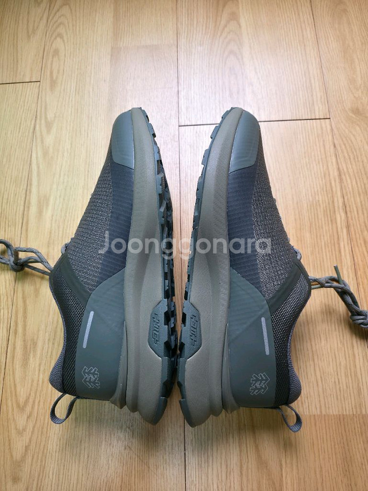 (새상품) 코오롱 스포츠 스니커즈 265사이즈--3